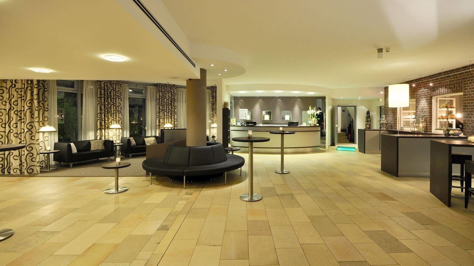 מוארס Wellings Romantik Hotel Zur Linde מראה חיצוני תמונה