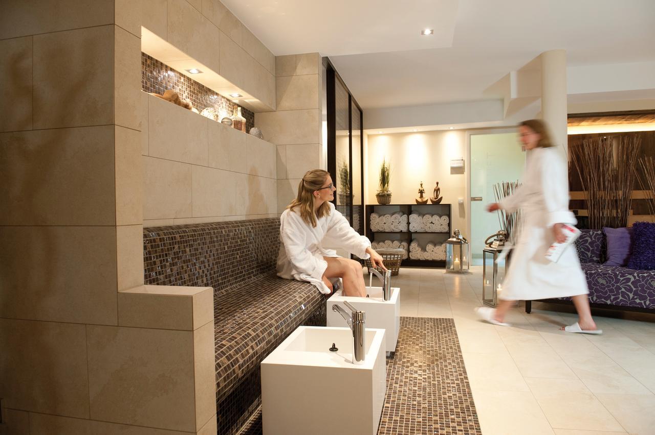 מוארס Wellings Romantik Hotel Zur Linde מראה חיצוני תמונה