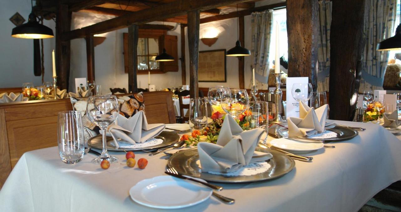 מוארס Wellings Romantik Hotel Zur Linde מראה חיצוני תמונה