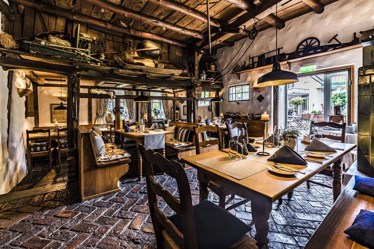 מוארס Wellings Romantik Hotel Zur Linde מראה חיצוני תמונה